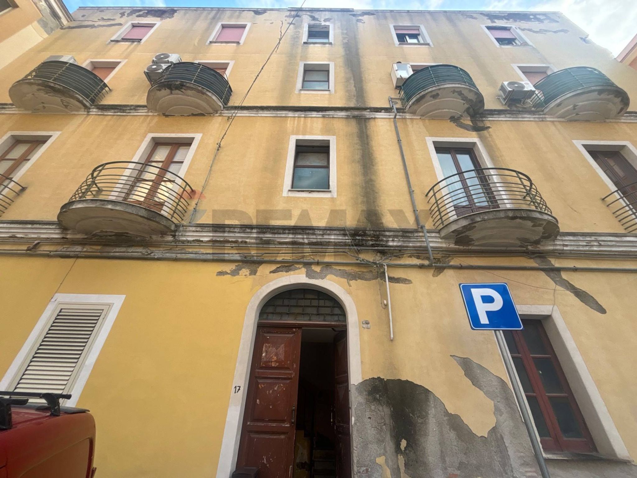 Edificio all'aperto