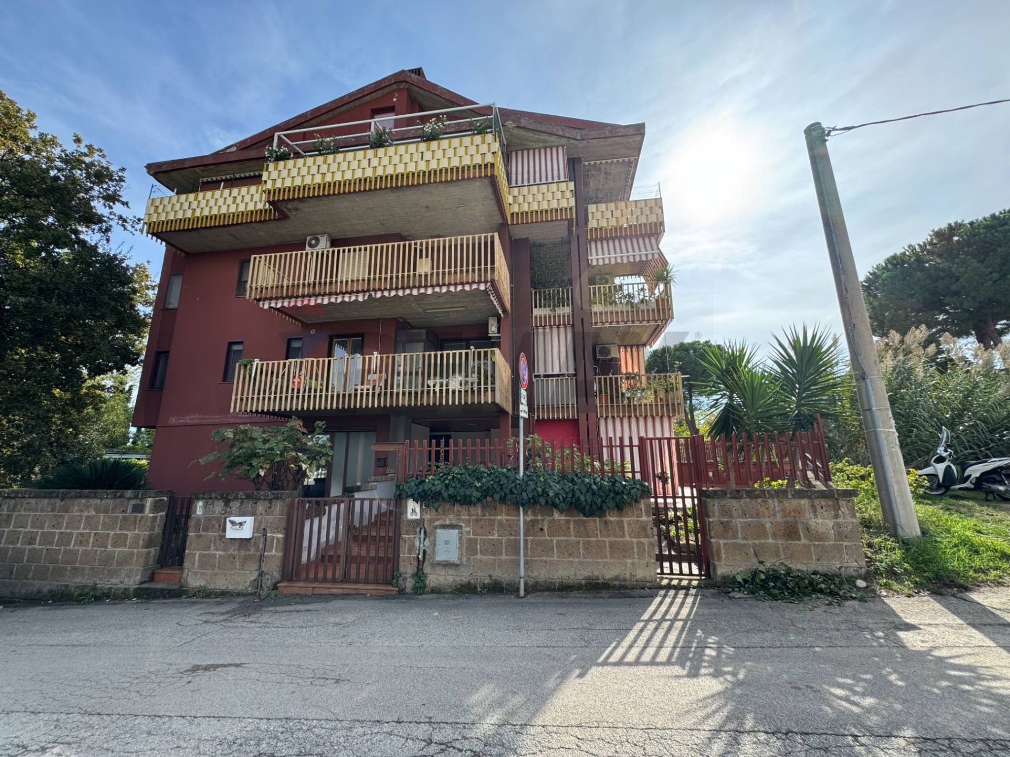 Edificio all'aperto