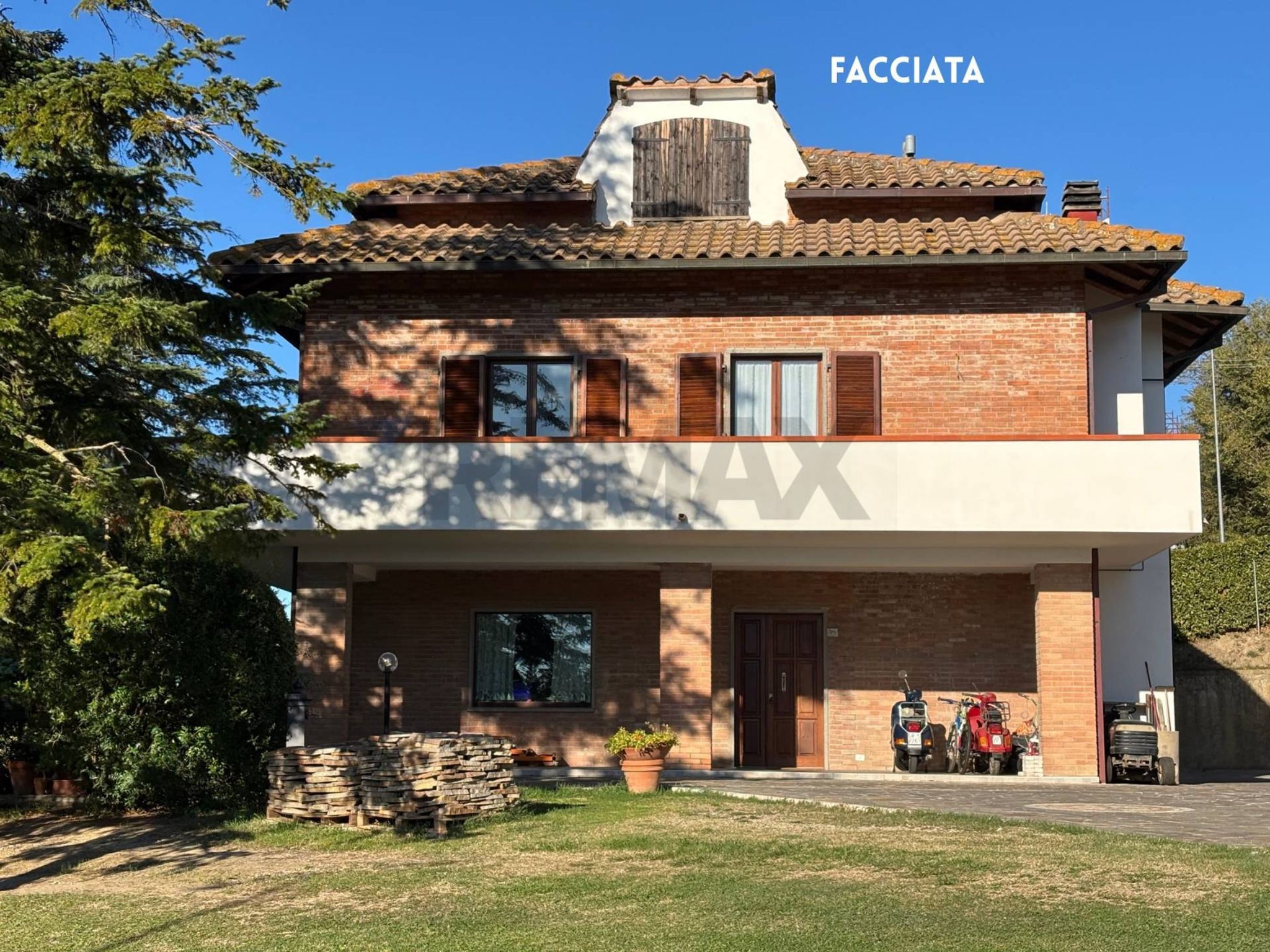 Property in Roccastrada