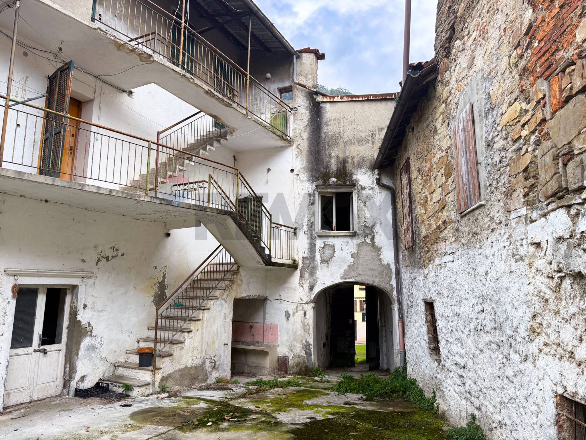 Edificio all'aperto