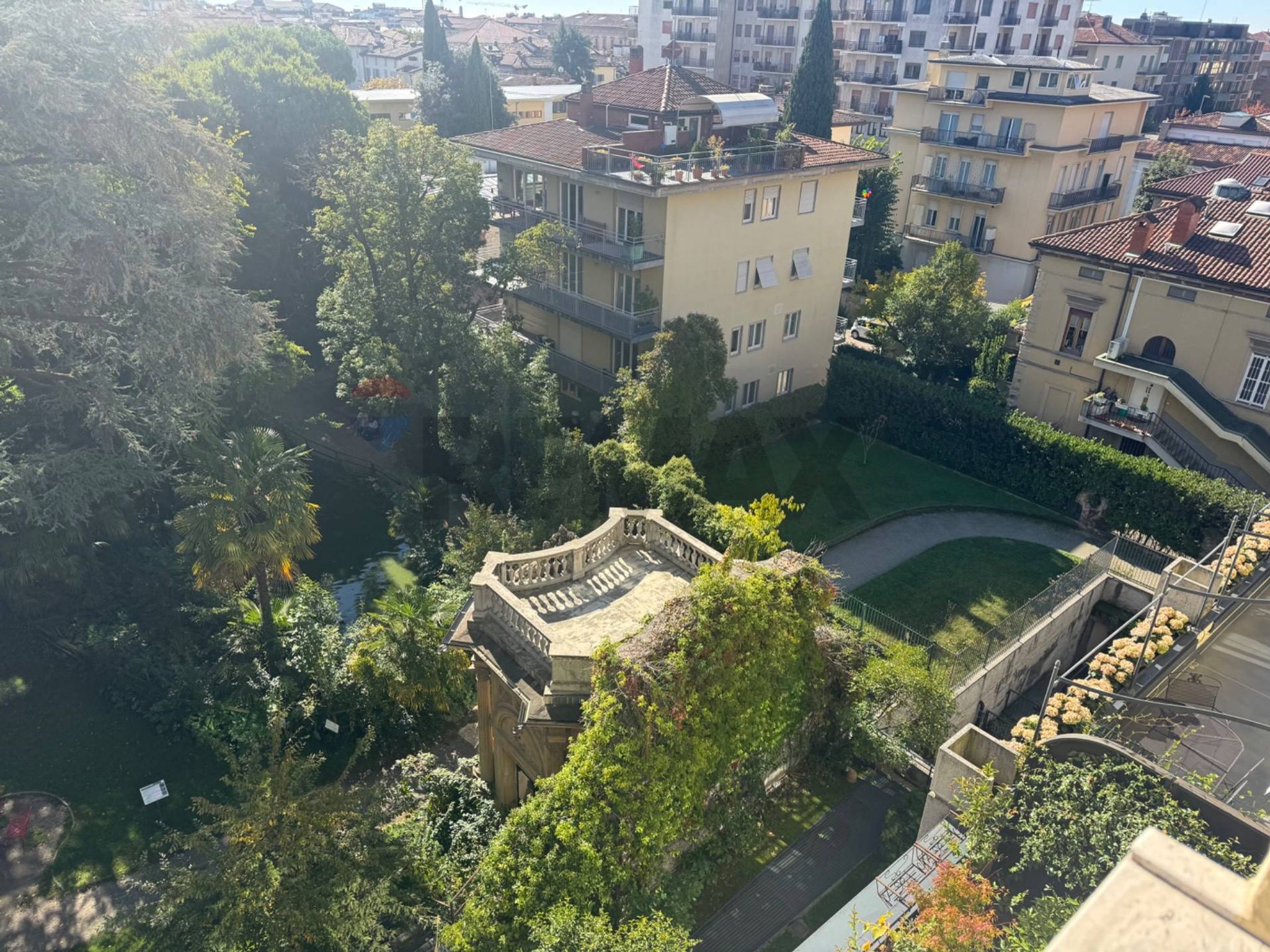 Edificio all'aperto
