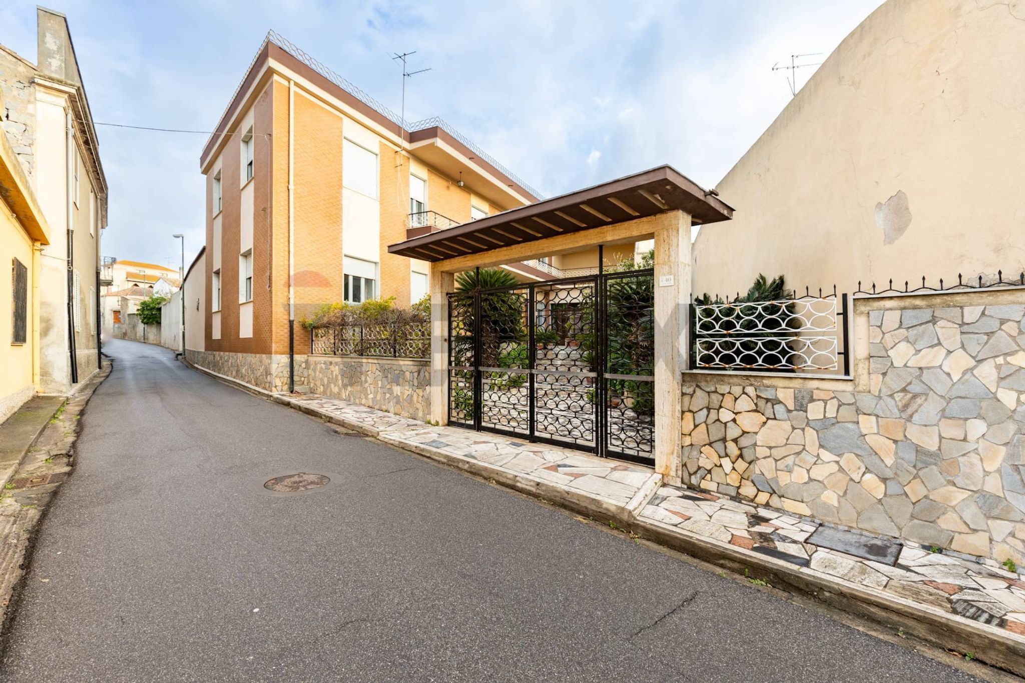Property in Serrenti