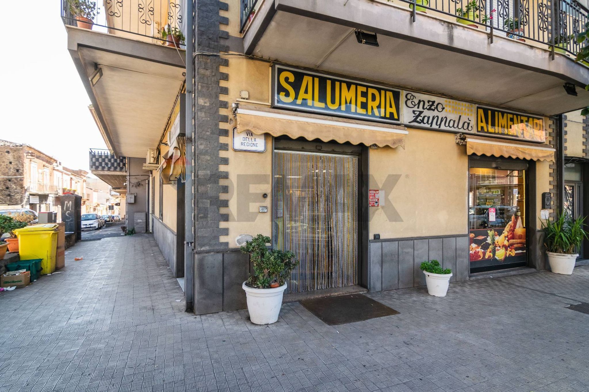 Edificio all'aperto