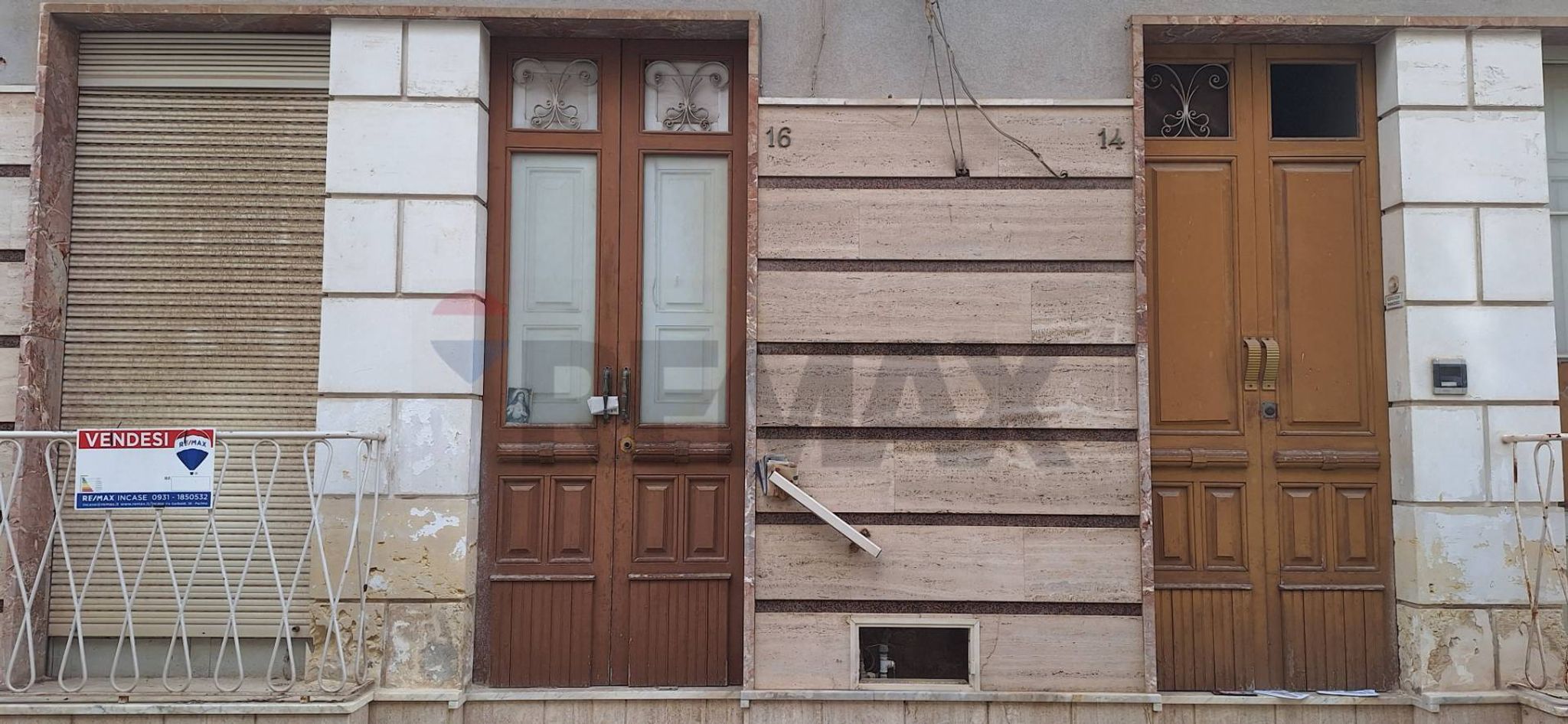Edificio all'aperto