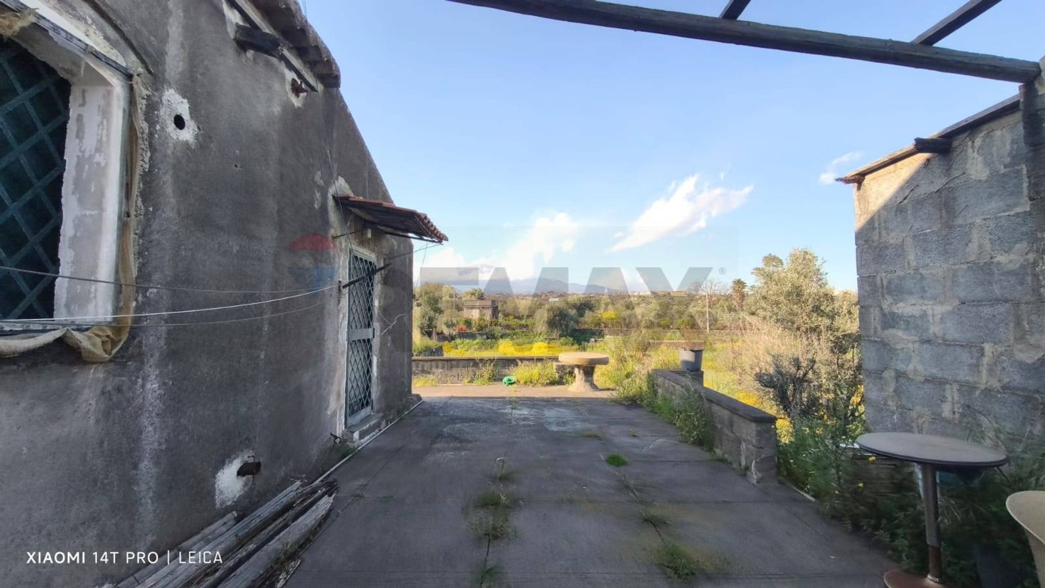 Edificio all'aperto