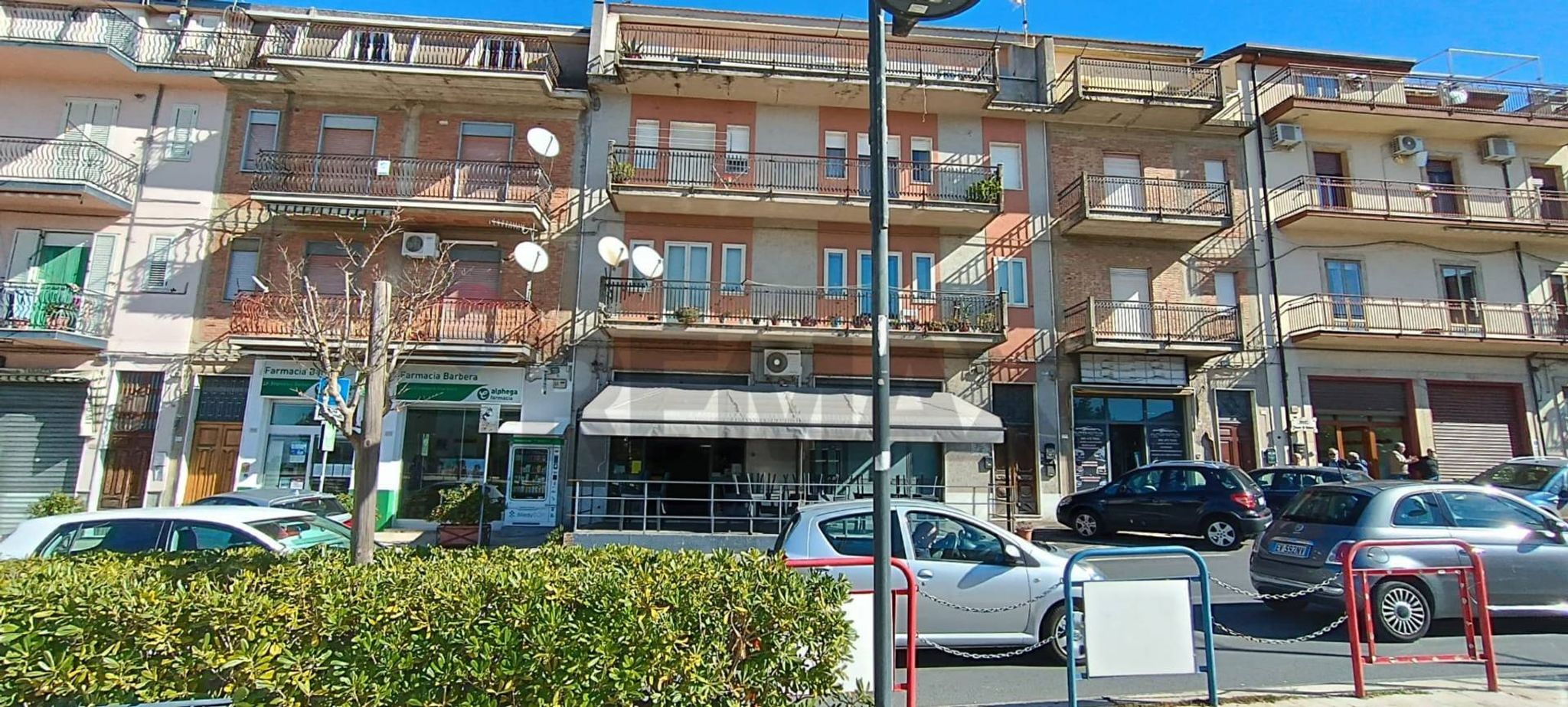 Edificio all'aperto