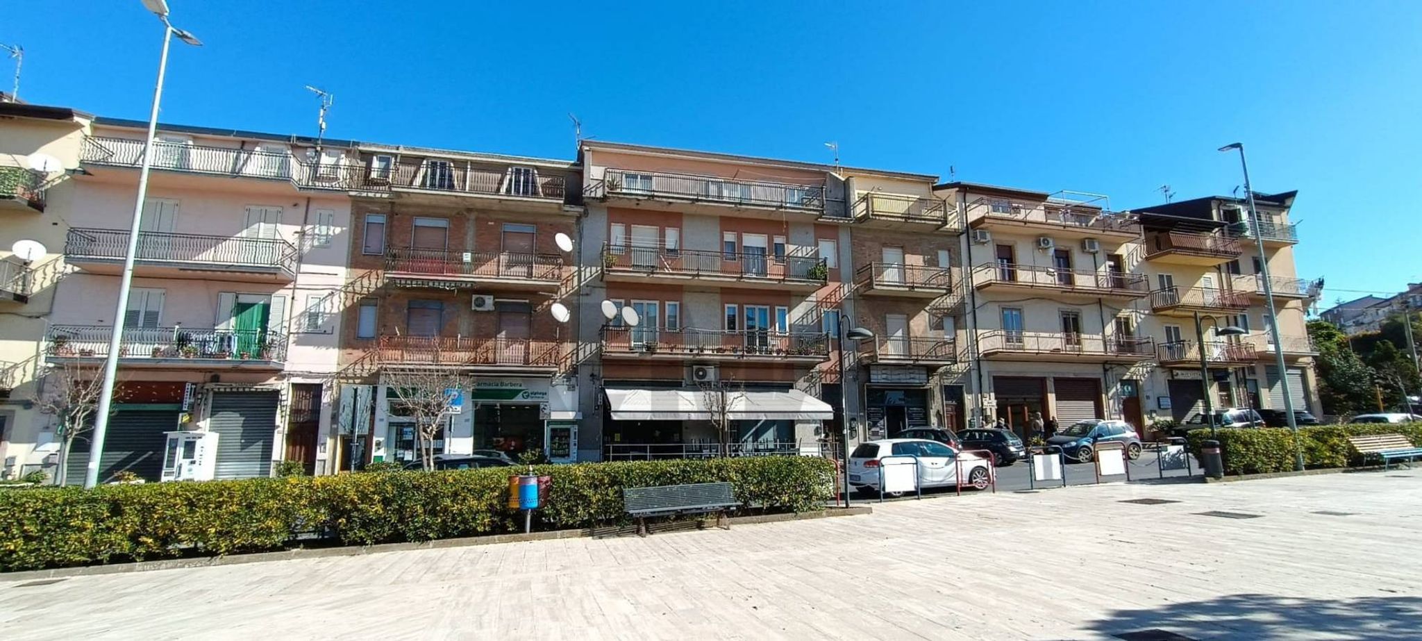Edificio all'aperto