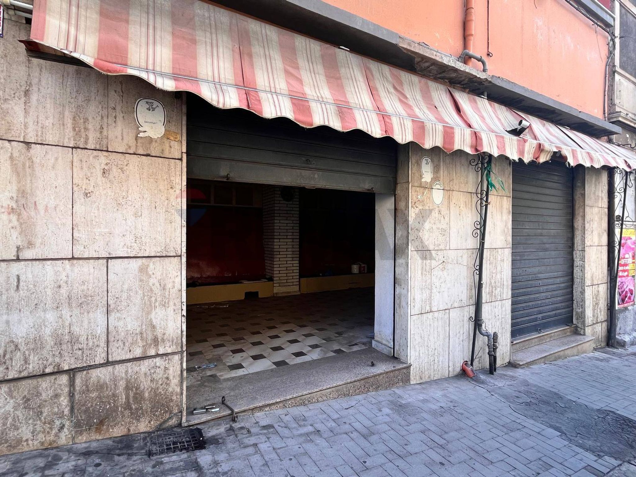 Edificio all'aperto