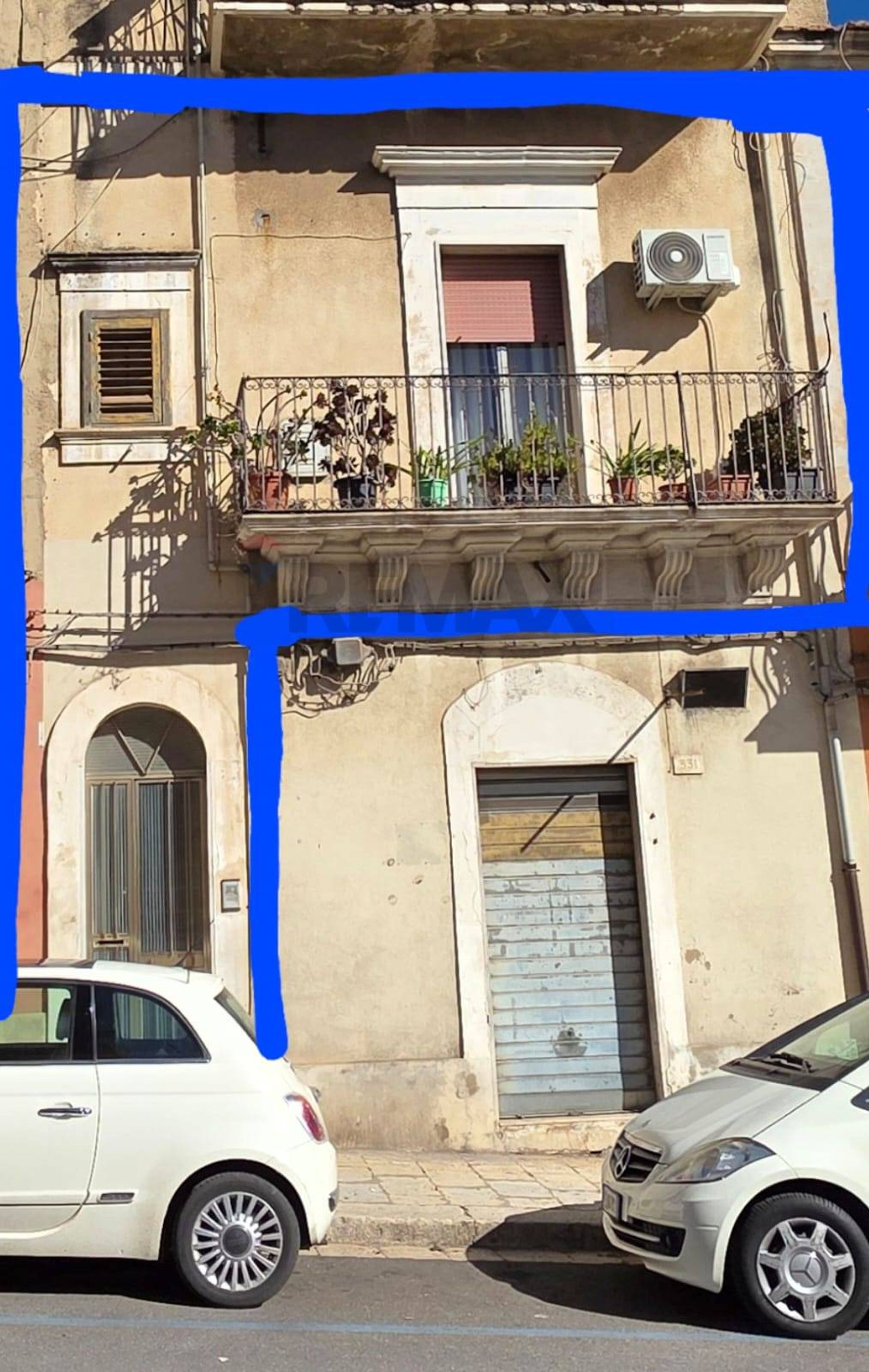 Edificio all'aperto