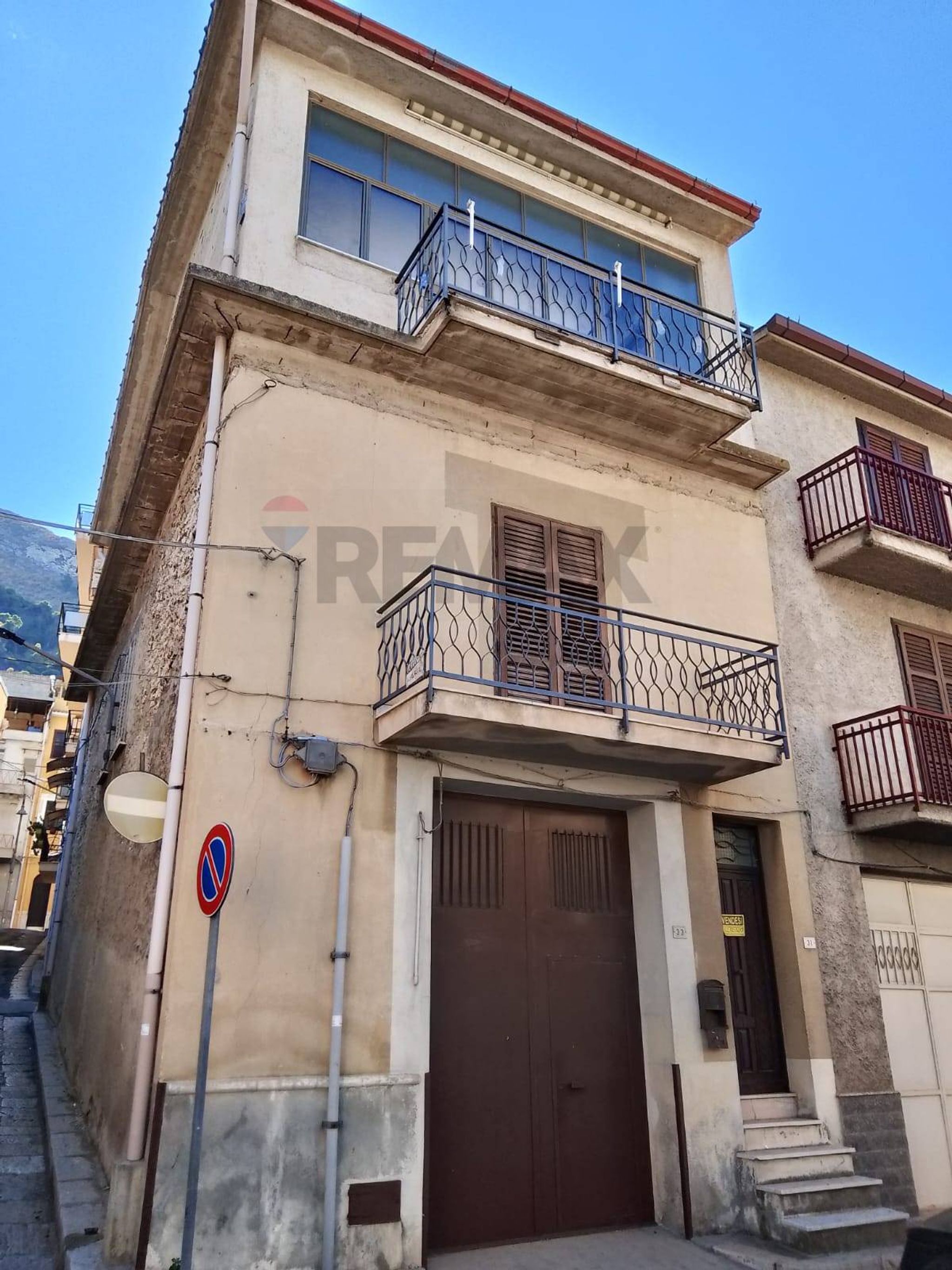 Edificio all'aperto