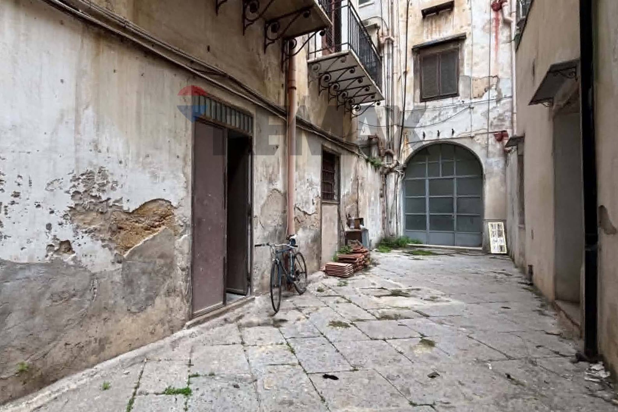 Edificio all'aperto